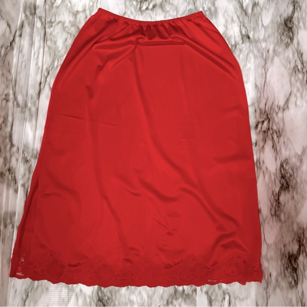 Best Form Womens Sz Medium Vtg Red Lace Trimmed Slip Skirt Romantic Goth Softie